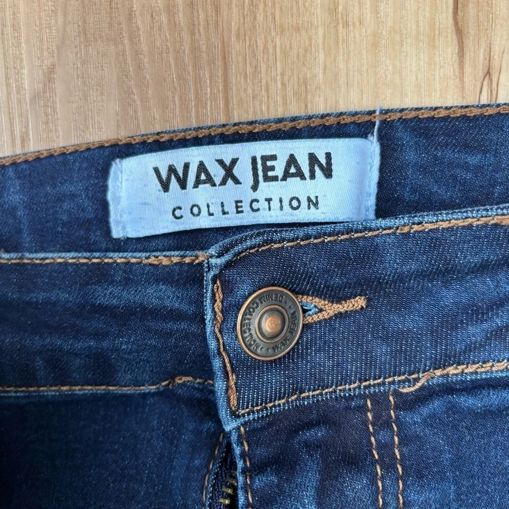 Wax Jean Dark Wash Flare Wide Leg Jeans with Frayed Hem Size 3/26 - Picture 4 of 7